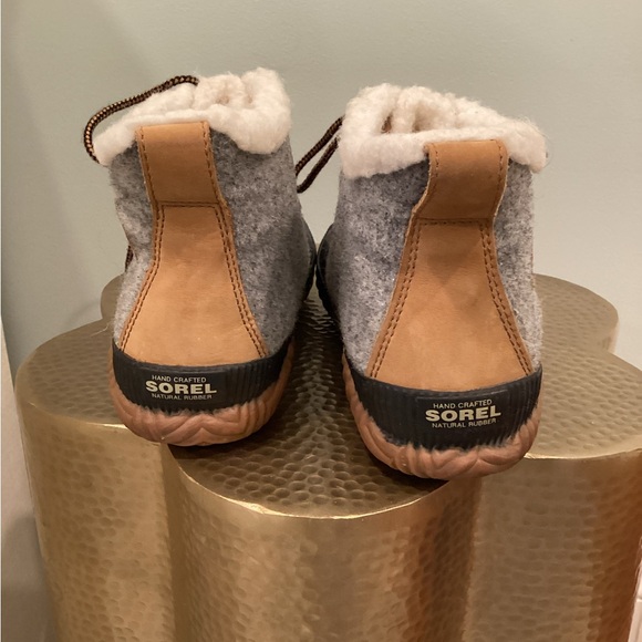 Sorel - Women’s Winter Snow Rain Lace-up Boots w/Lining - gray/tan/black - 8.5 - Picture 4 of 8